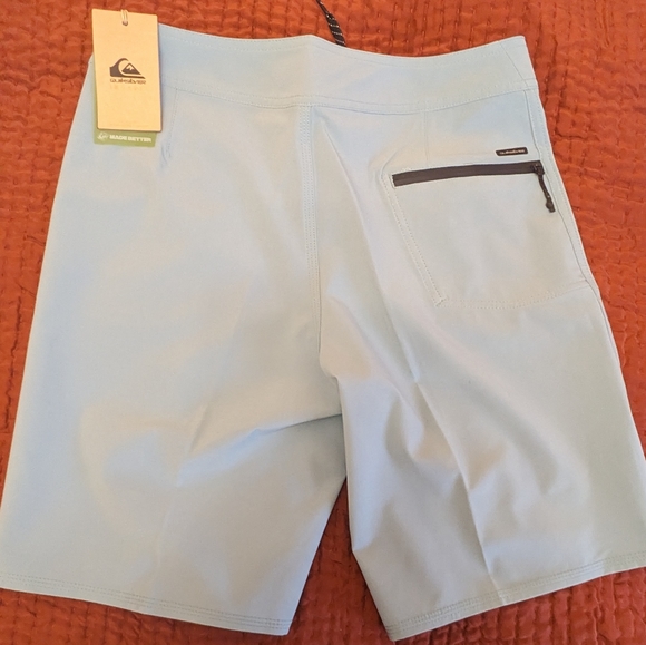 NWT Quicksilver Water Short - Picture 3 of 3